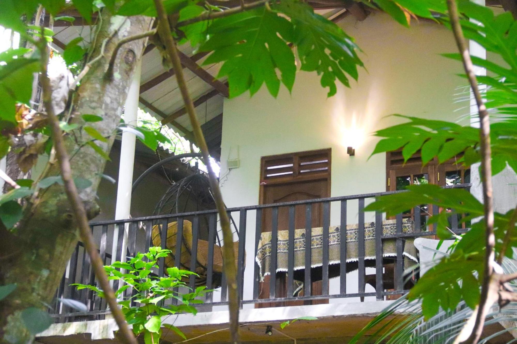 Nature Glow Cottage Udawalawe Esterno foto